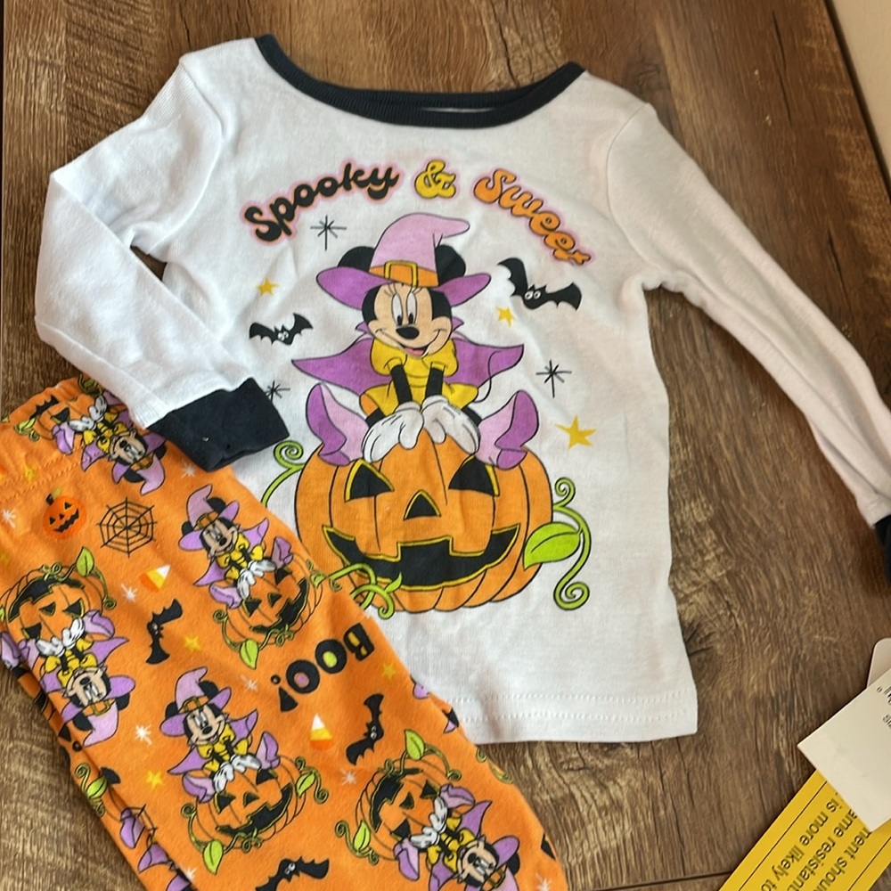 Disney Baby Minnie “Spooky & Sweet” Halloween 2 Piece Set of Pajamas NWT